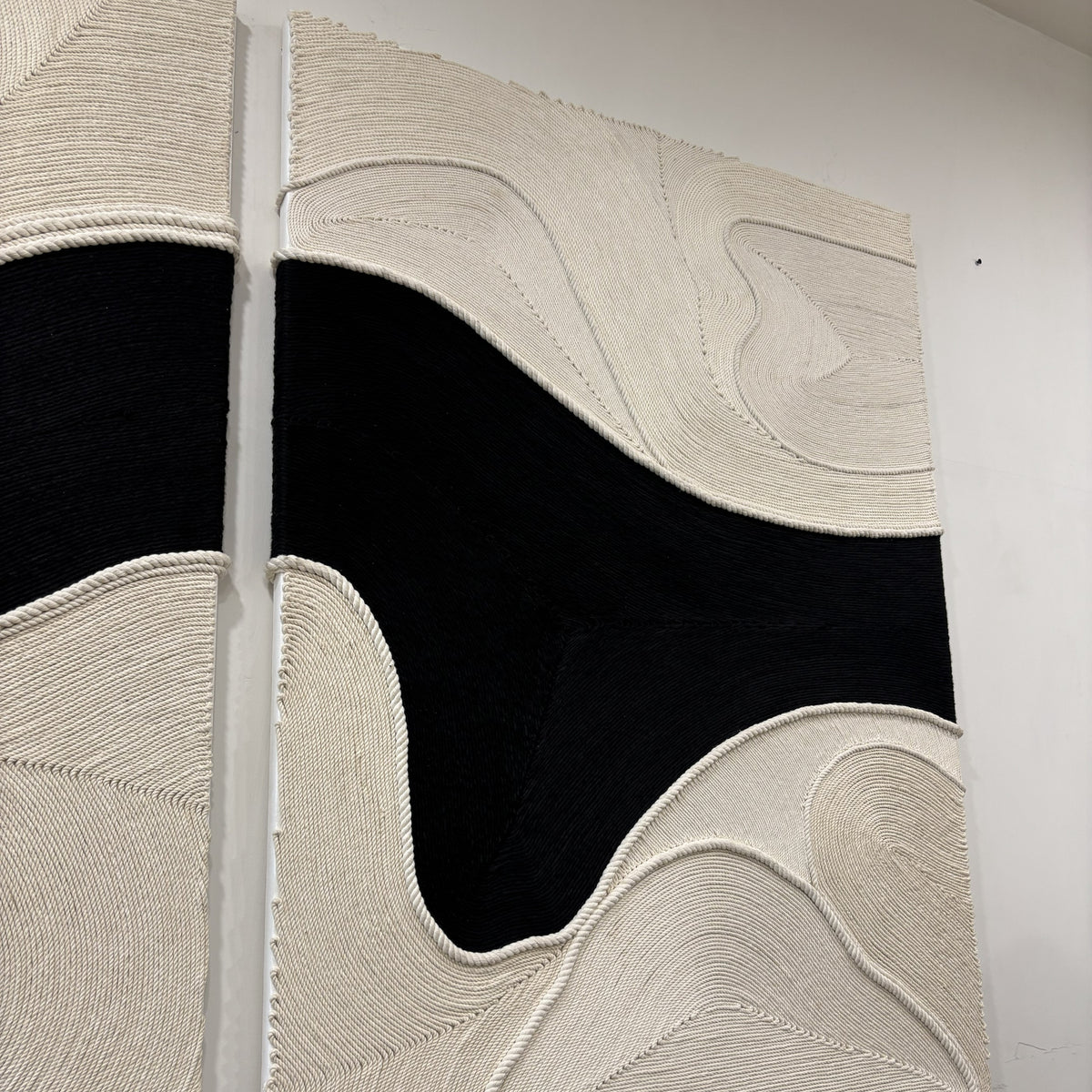 Threaded Currents | Acrylic Wool Art for Modern Interiors | QIBO